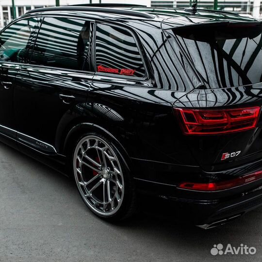 Кованые диски GT-Perfomance R22 на Audi SQ7