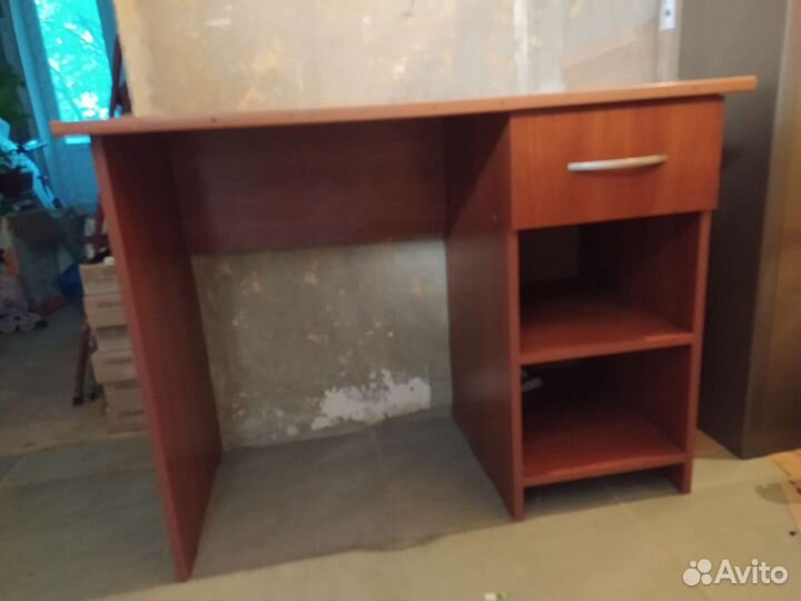 Детский письменный стол бу