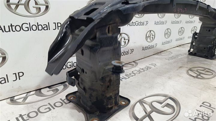 Усилитель переднего бампера Ford Kuga