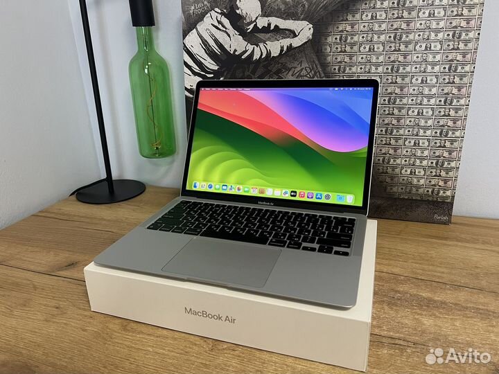 Macbook Air 13 2020 M1 (30 циклов) как новый