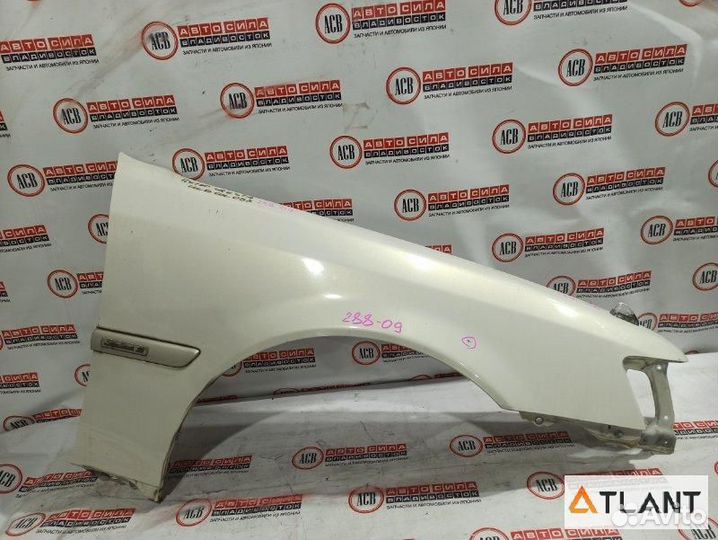 Крыло переднее правое toyota cresta