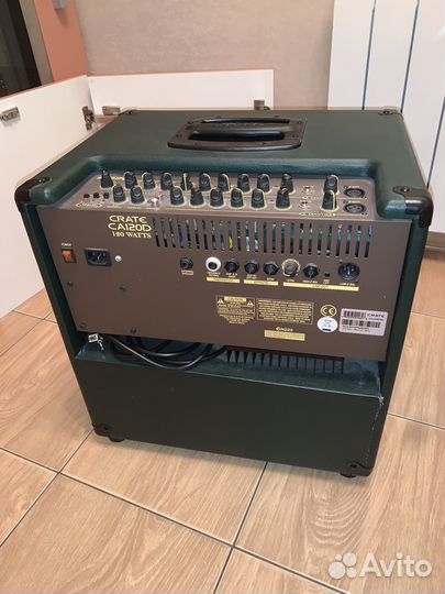 Комбоусилитель для электроакустической гитары