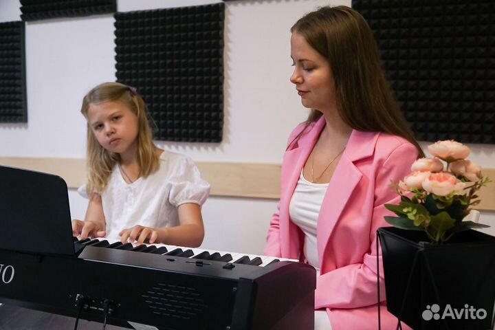 Педагог/репетитор: вокал, фортепиано, сольфеджио