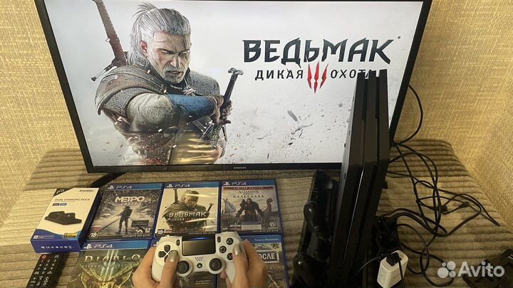 Приставка Sony ps4 pro 1tb