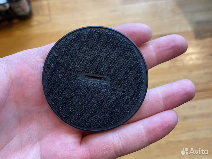 Фиксатор коврика bmw