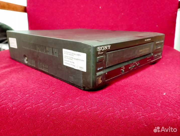 Видеомагнитофон 