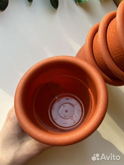 Горшки/кашпо для цветов новые пакетом