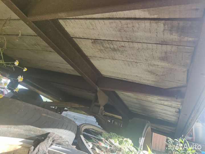 Прицеп бытовка на колесах