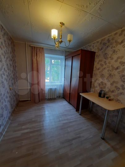 Комната 12 м² в 6-к., 3/5 эт.