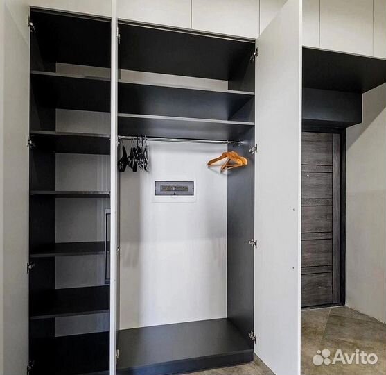 Шкаф в прихожую