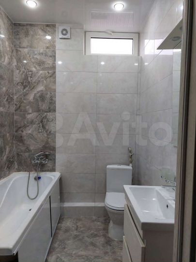 2-к. квартира, 70 м², 11/13 эт.