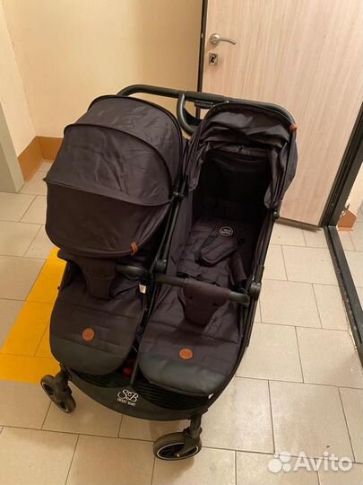 Коляска для двойни