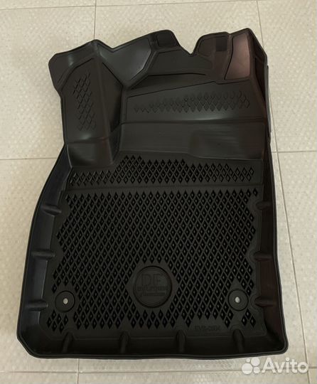Полики на Geely monjaro