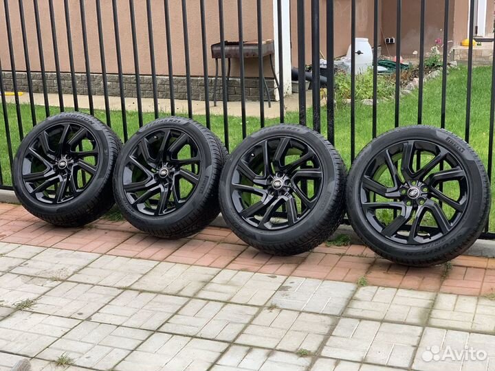 Комплект зима оригинал Range Rover 2020 R21