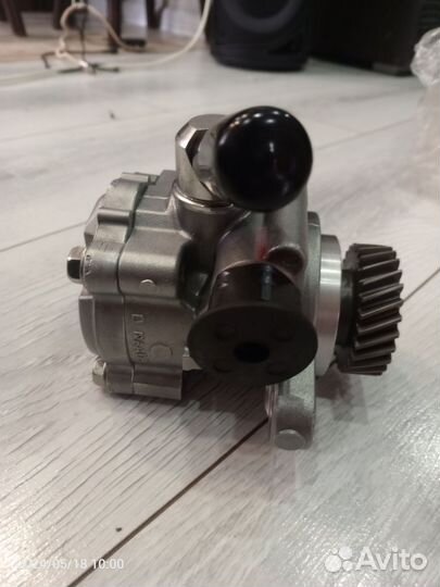 Насос гидроусилителя Land Cruiser 44310-60420