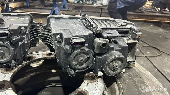 Фары на Камаз нео