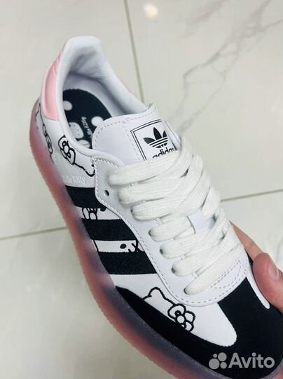 Женские кроссовки Adidas samba hello kitty