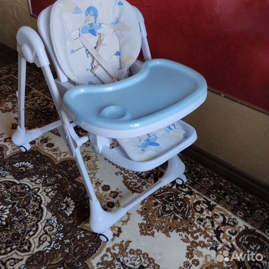 Продам стульчик для кормления