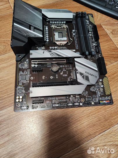 Материнская плата Gigabyte Z590 Gaming x