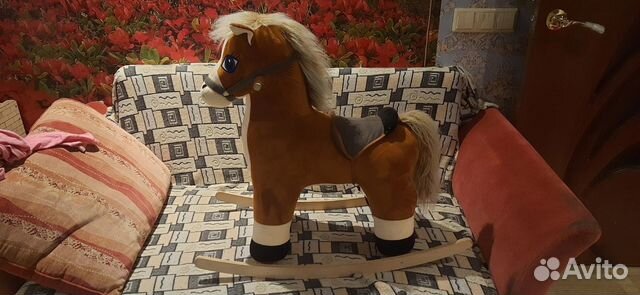 Детская качалка конь