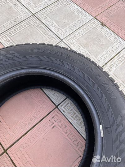 Nokian Tyres Hakkapeliitta 9 SUV 235/65 R17