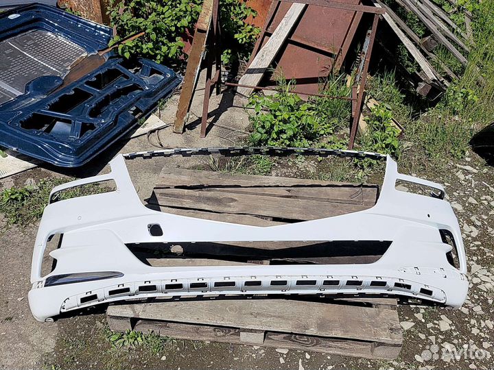 Передний бампер Genesis Gv80 20