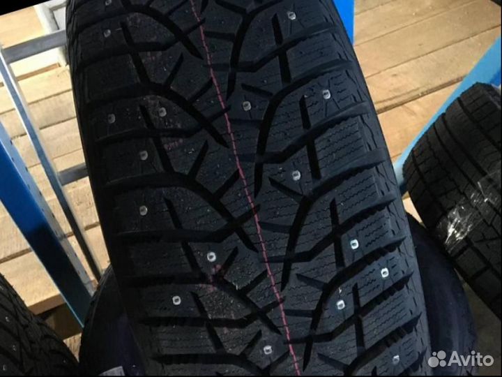 Bridgestone Blizzak Spike-02 SUV 235/55 R17 103T