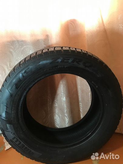 Pirelli Ice Zero 205/60 R16
