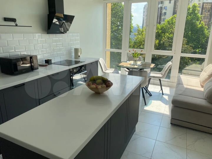 2-к. квартира, 53 м², 2/15 эт.