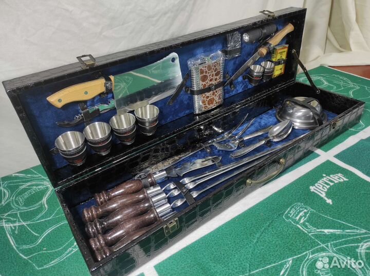 Шашлычный набор в кейсе шампура подарочный