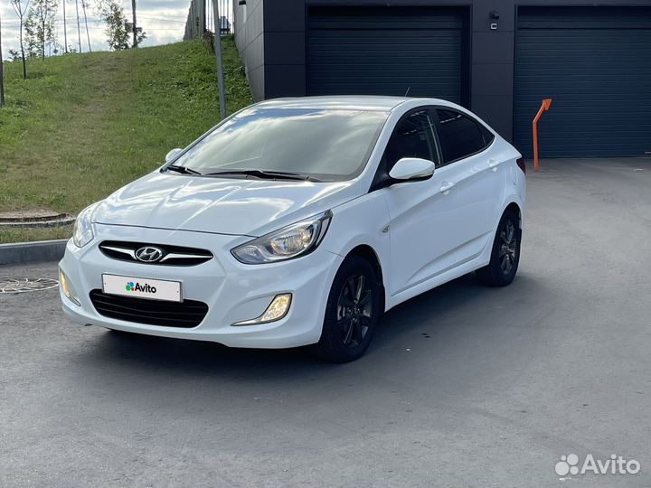 Hyundai Solaris 1.4 AT, 2011, 191 800 км