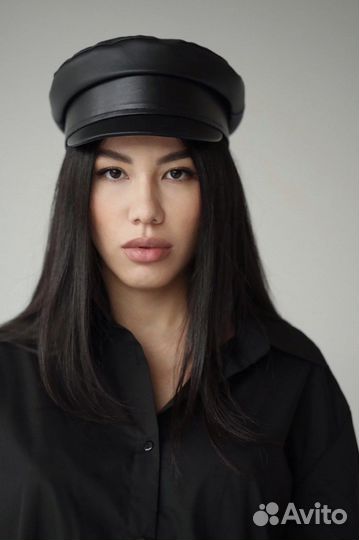 Капитанка из кожи черная Vetyver