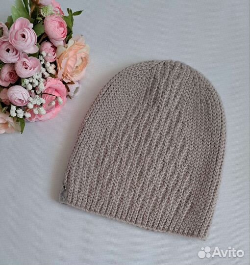 Шапка вязаная ручная работа