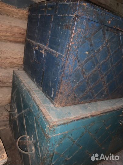 Сундук старинный, антикварная мебель