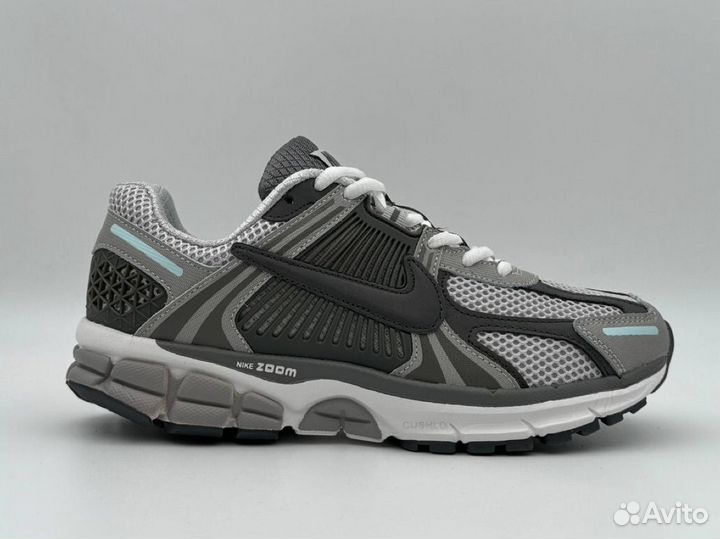 Кроссовки Nike Air Zoom Vomero 5