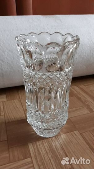 Ваза для цветов хрустальная