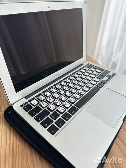 Apple MacBook air 11