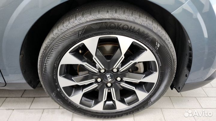 Kia Carnival 2.2 AT, 2021, 58 997 км