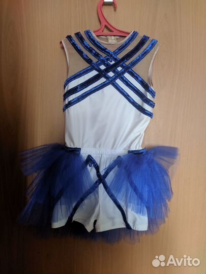 Костюм для сцены для девочки на 7-8 лет