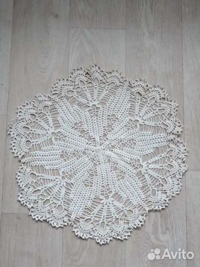 Салфетка ажурная вязаная круглая