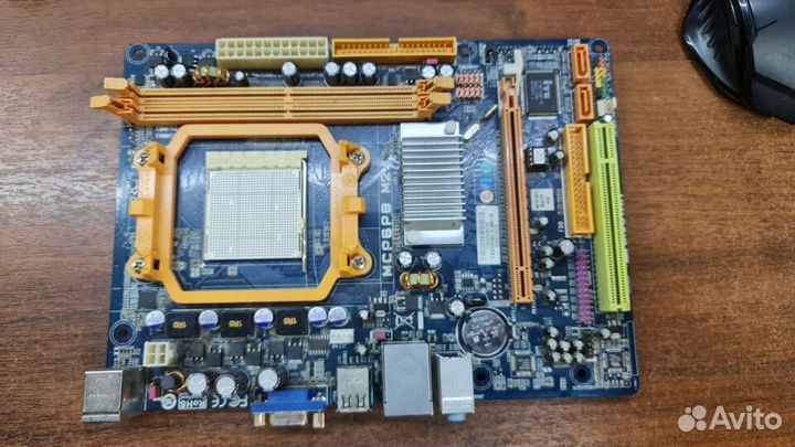 Biostar MCP6PB M2+ (AM2+, DDR2)