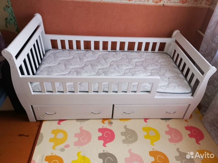 Детская кровать из массива сосны 