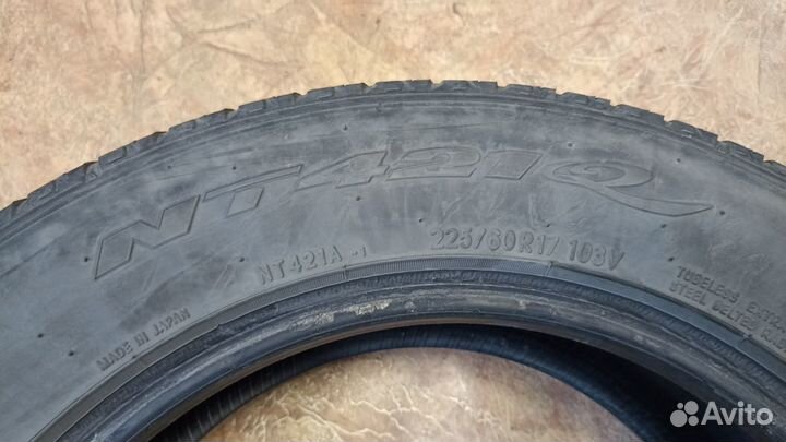 Nitto NT421Q 225/60 R17 103V