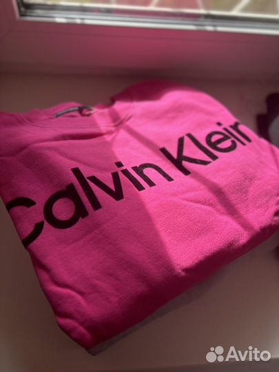 Женские свитшоты Calvin Klein