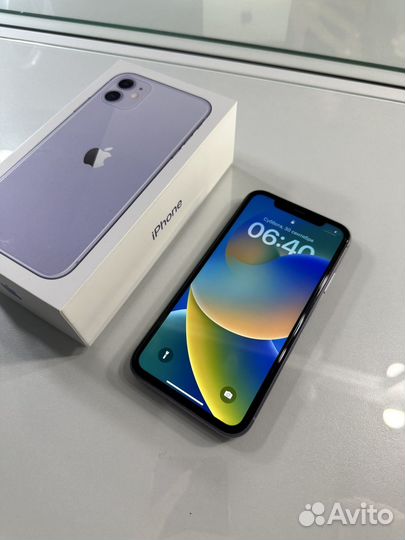 iPhone 11, 64 ГБ