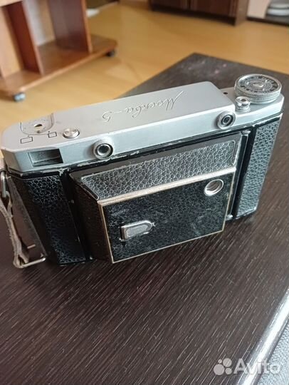 Плёночный фотоаппарат Москва-5