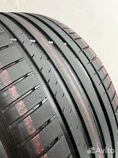 Michelin Pilot Sport 4 SUV 285/40 R21
