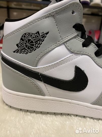 Кроссовки Nike Air Jordan 1 Retro