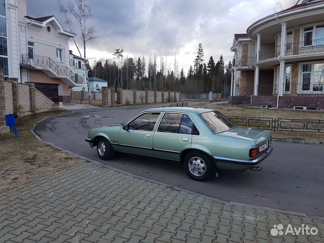 Opel Rekord 1982