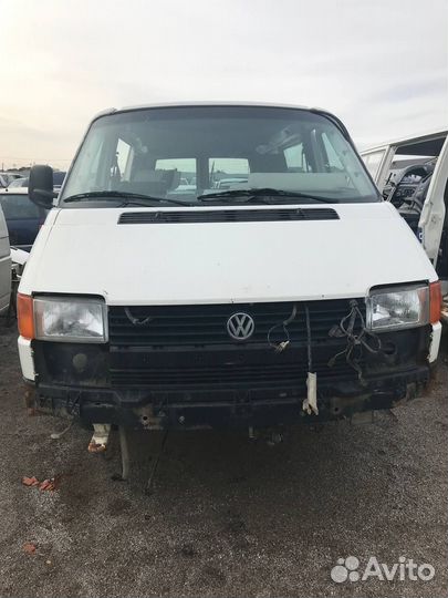 Запчасти на Volkswagen Transporter T4